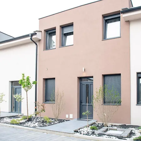 Velora Apartment *